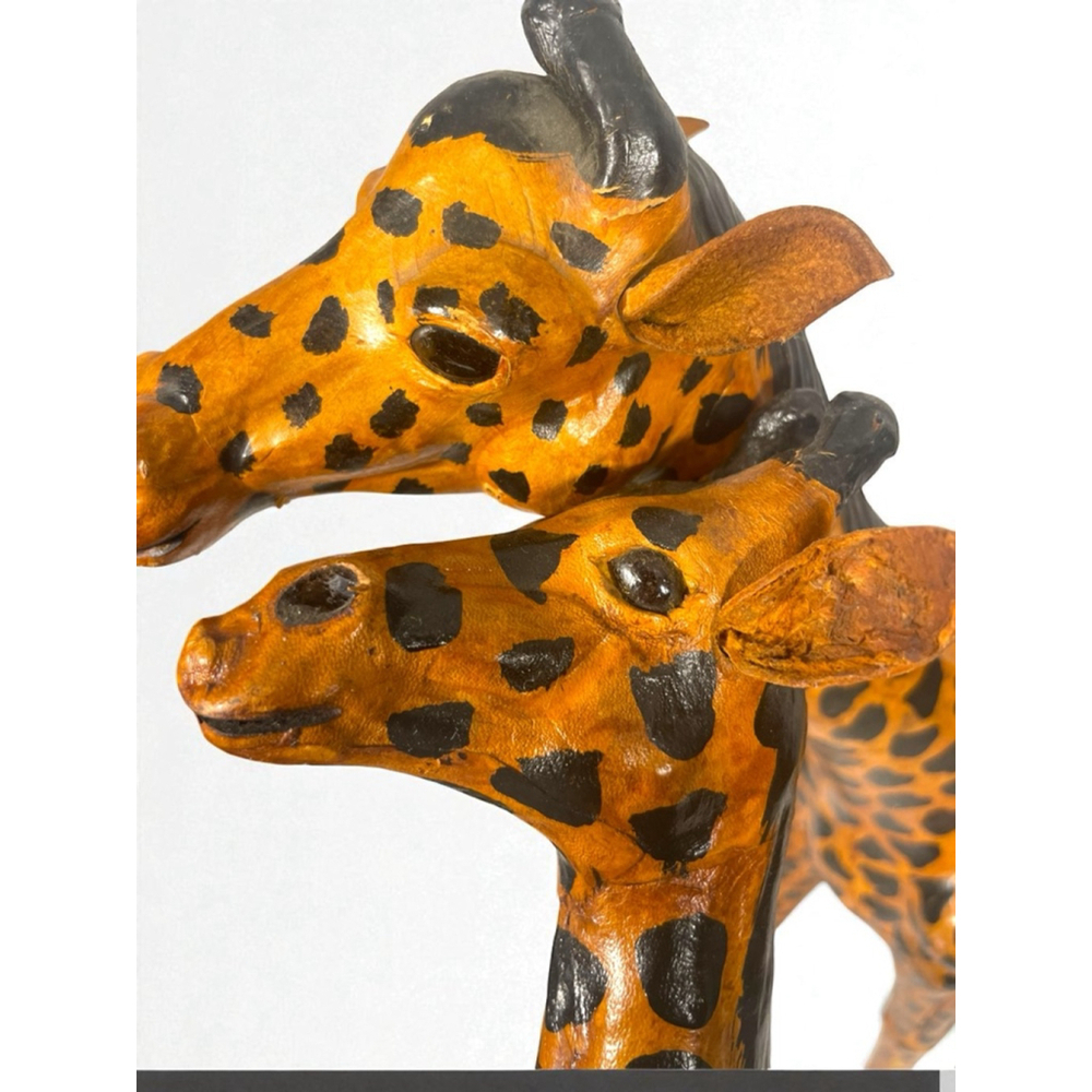 Vintage leather wrapped 2 Pc mom and child giraffe figures statues - Picture 11 of 12